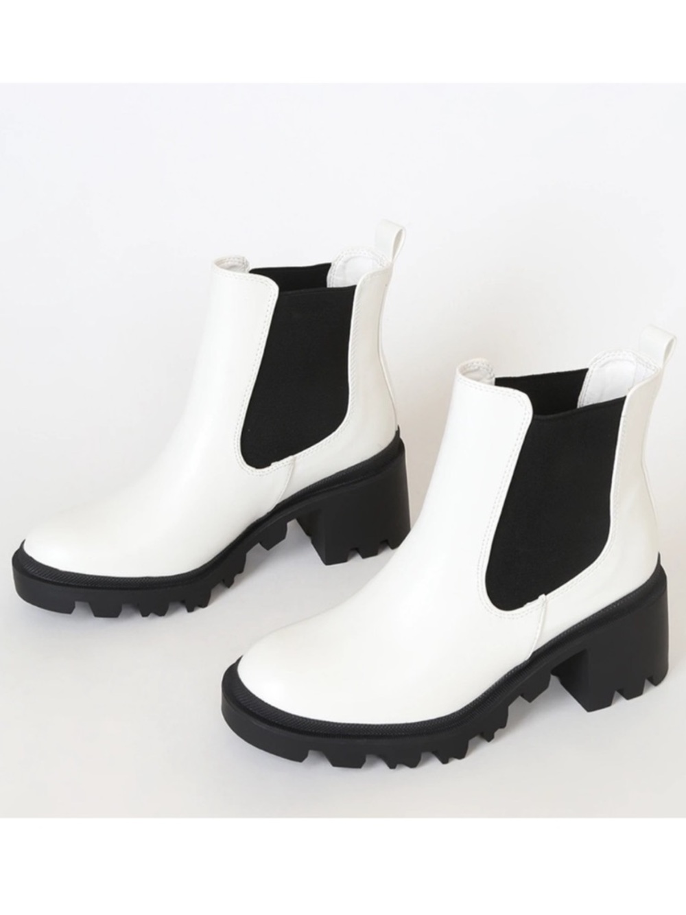 Lulus Women’s Waylen White Ankle Boots Size 6
